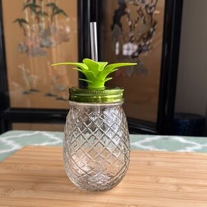 Pineapple Glass Drink Jar with Green Lid 16oz - clear with green accents